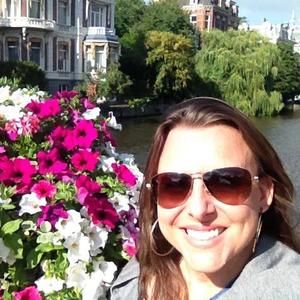 Meet your Posher, Daniela